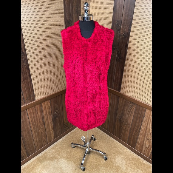 Paula Lishman Handmade Knit Fur Dyed Red Beaver Fur Vest - Picture 1 of 12